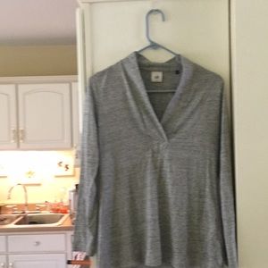 Cabi small gray top